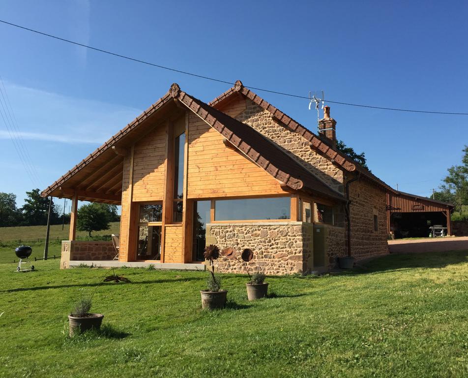 Les Perruchons Ancienne Grange Renovee Avec Soin Villa Ozolles Ruang foto