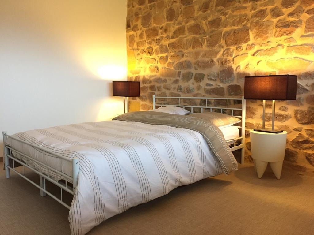 Les Perruchons Ancienne Grange Renovee Avec Soin Villa Ozolles Ruang foto
